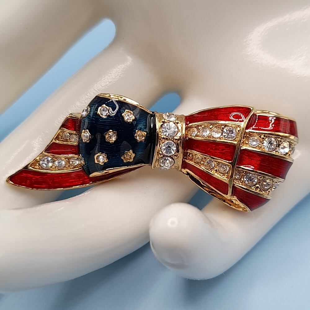 Carolee American Flag Bow Brooch Rhinestone Enamel Patriotic Pin
